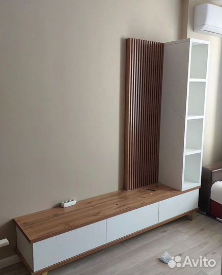Тумба под тв со шкафом/новая/с рейками