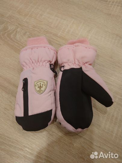 Шапка шлем для девочки 48 + краги