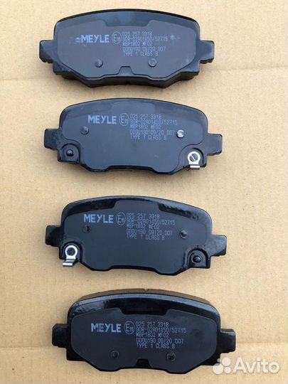 Тормозные колодки задние Jeep Renegade 2014+