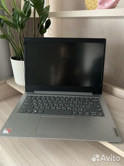 Lenovo slim 1