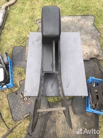 Подлокотник saab 9 5