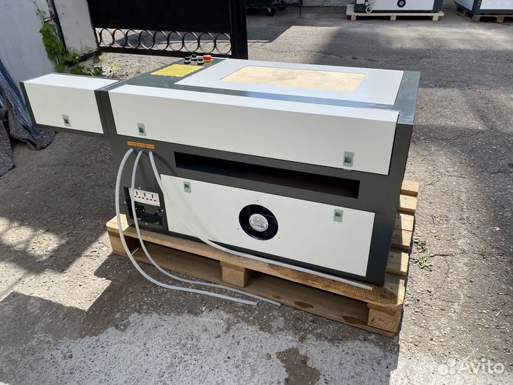 Лазерный гравировальный станок