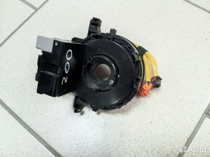 Шлейф руля с углом поворота LC 200 2007-2015