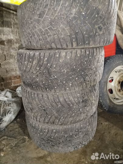 Pirelli Ice Zero 2 255/40 R19