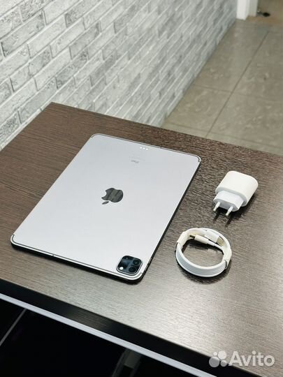 Отличный iPad Pro 11 2020“