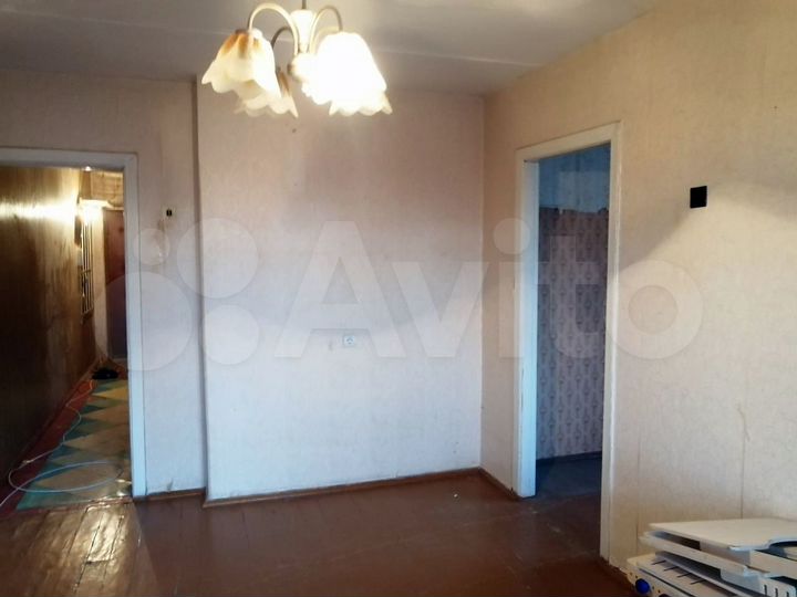 3-к. квартира, 52 м², 3/5 эт.