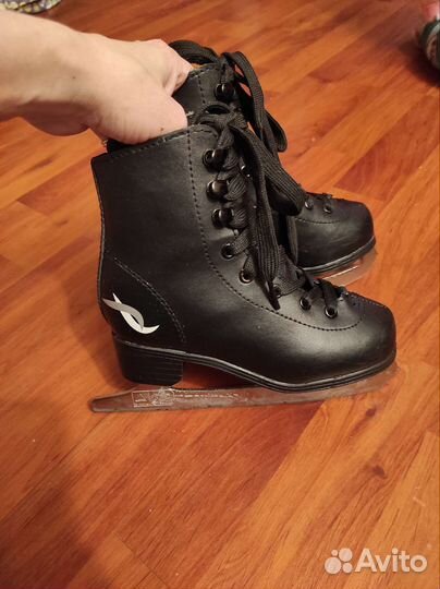 Коньки фигурные 29 размер