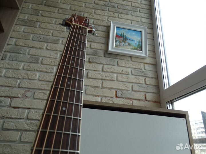 Гитара электроакустическая (трансакустическая)