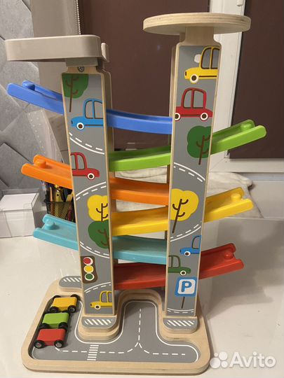 Трек с машинками