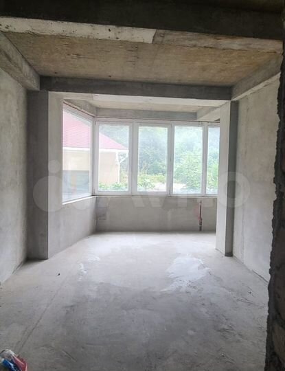 2-к. квартира, 90 м², 5/5 эт.