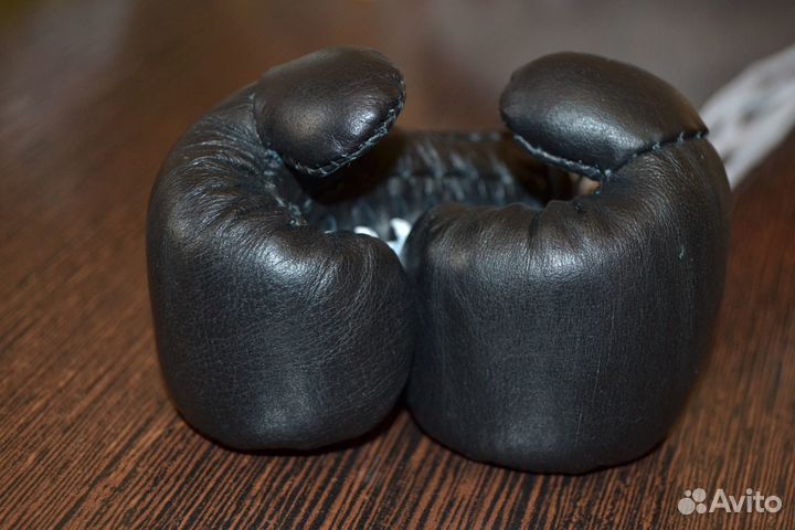 Сувенирные боксерские мини перчатки из кожи