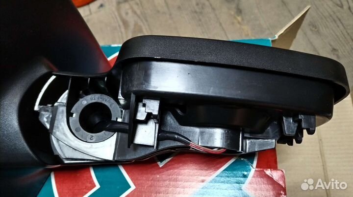 Зеркало заднего вида Renault Clio 3 левое электр