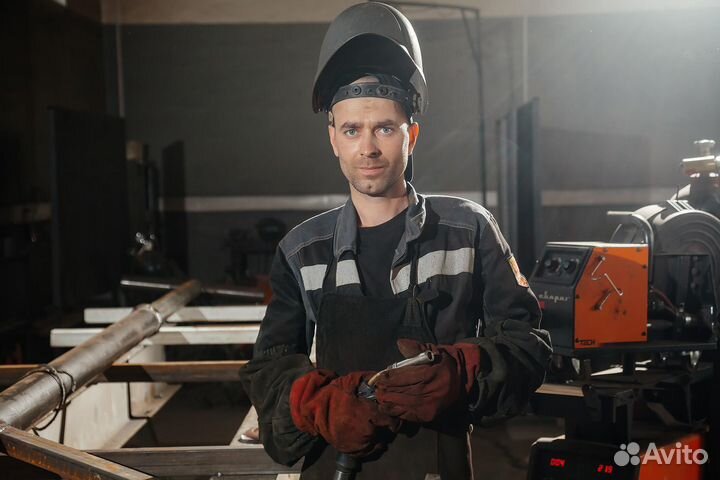 Сварщик вахта проезд жилье питание одежда