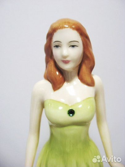 Статуэтка Фарфор Royal Doulton August Англия