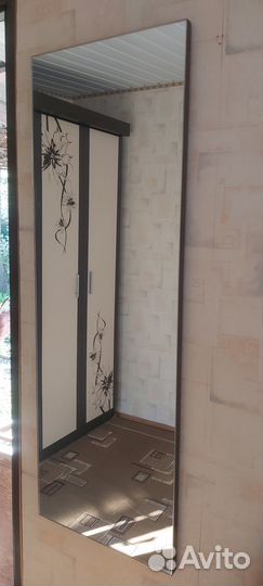 Зеркало настенное в прихожую