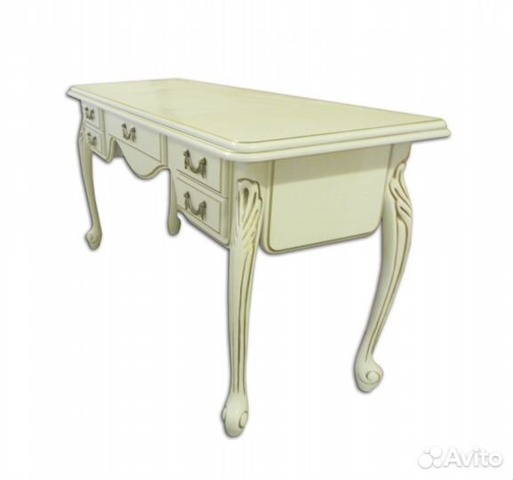 Туалетный столик 