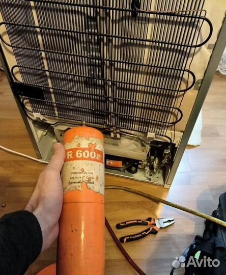 Ремонт холодильников и морозильных камер