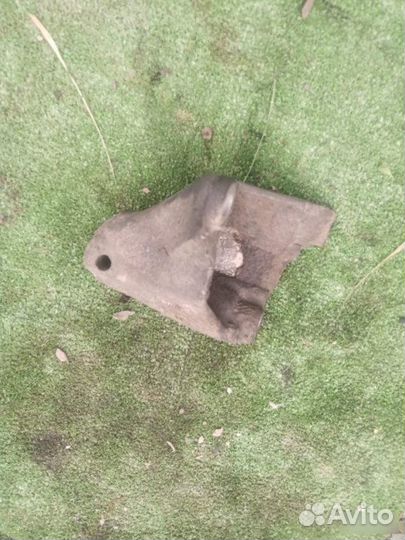 Кронштейн двс Renault Scenic 2 K9K732