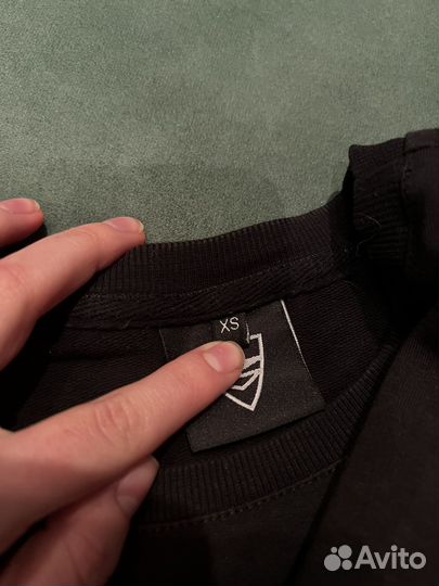 Футболка питерский щит Прицел