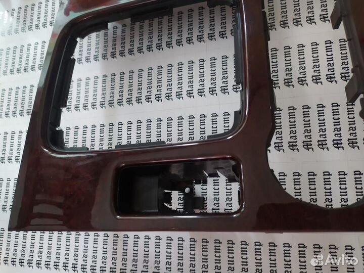 Накладка на консоль АКПП VW Touareg