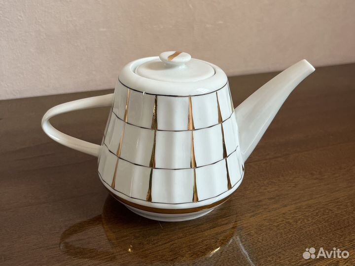 Сервиз чайный фарфор золотая клетка верблики дфз