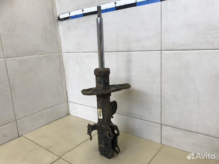 Амортизатор передний правый Corolla E15 2006-2013