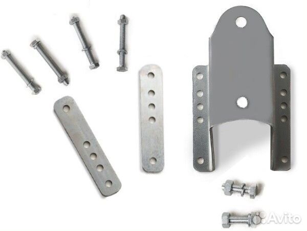 Кронштейн запасного колеса