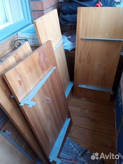 Полочки с кроншейнами