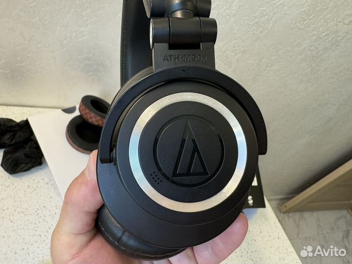 Беспроводные наушники audio technica -ATH-M50xBT2