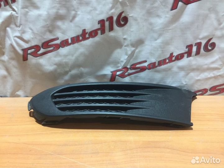 Решетка бампера передняя левая Volkswagen Polo 5