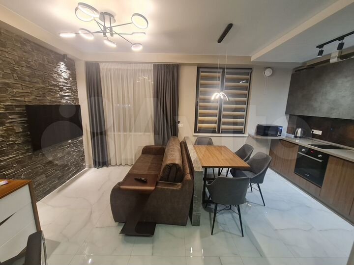 1-к. квартира, 42 м², 1/5 эт.