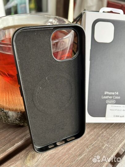 Кожаный чехол iPhone 14 черный