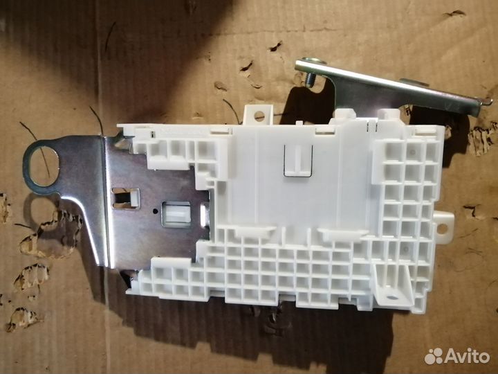 Новый блок электронный Mazda 3 BL 2009 - 2013