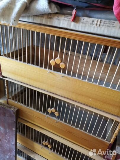 Продаю клетки для канареек и жаворонков