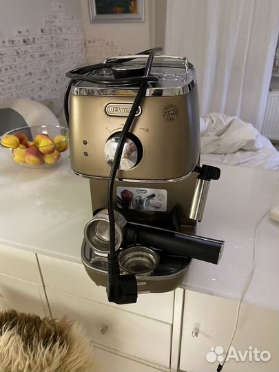 Кофеварка рожковая delonghi