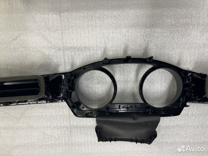 Накладка панели приборов Tiguan2 5NB857189E HZG