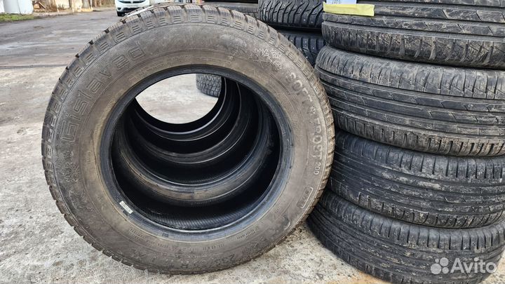 Gislaved Soft Frost 200 235/65 R17