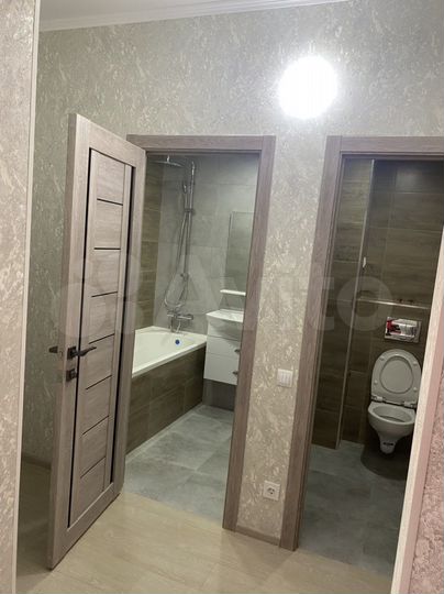 2-к. квартира, 60 м², 7/17 эт.