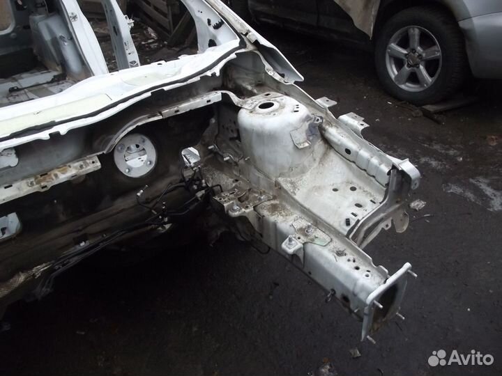 Кузов Ford Focus 3 хетчбэк 1.6 iqdb 105 Л.С. 2013