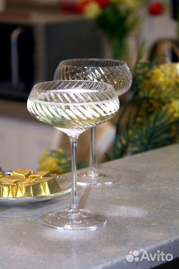 Бокалы для шампанского, вина, креманки 270 мл