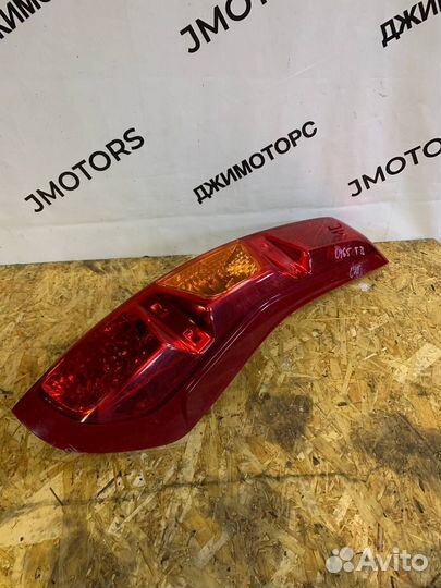 Фонарь задний правый Nissan X-trail T31