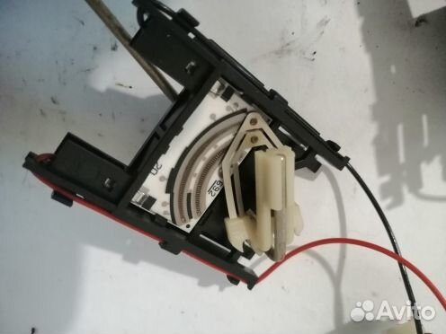 Датчик уровня топлива Опель Астра Н