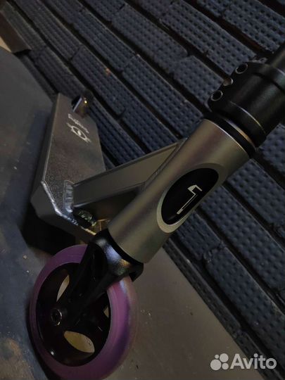 Трюковые и городские самокаты