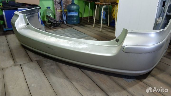 Бампер задний Toyota Avensis 250