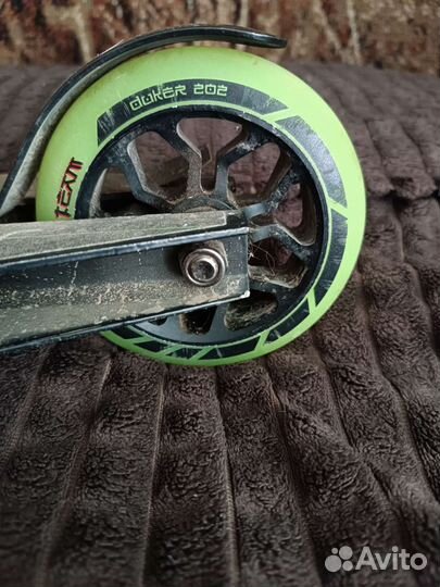 Трюковой самокат duker 202