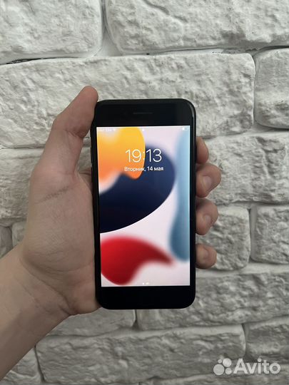 iPhone 7, 32 ГБ