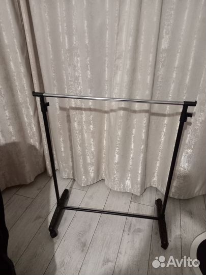 Вешалка напольная