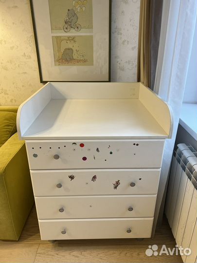 Детская кровать фирма Pali и пеленальный столик