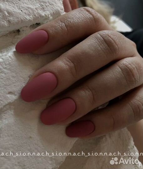 Маникюр и педикюр