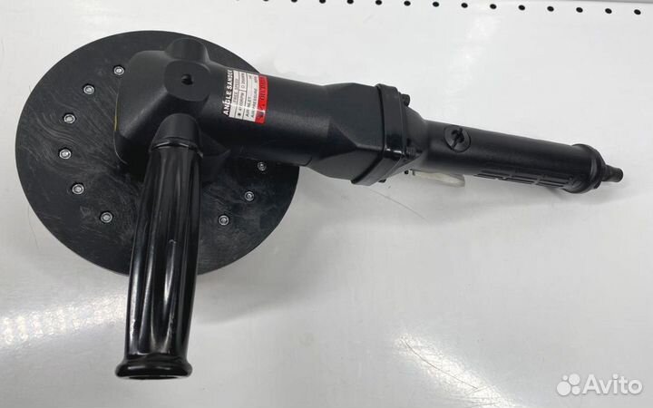 Щеточно-шлифовальная машинка по дереву